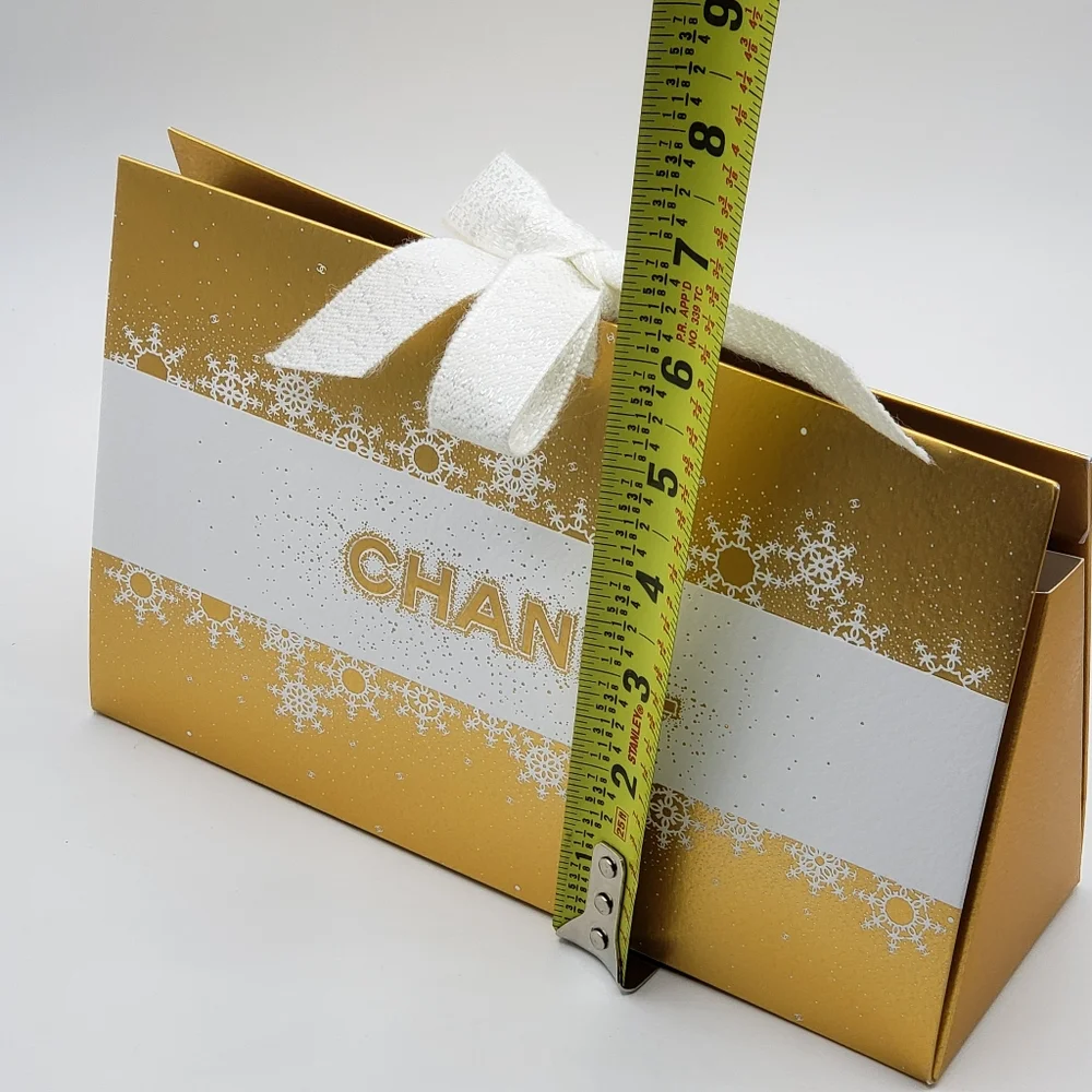 CHANEL Holiday Gift Bag with Card